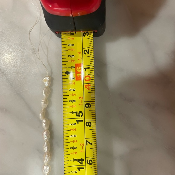 Mother-of-Pearl Round Jewelry Making Beads - Picture 6 of 7